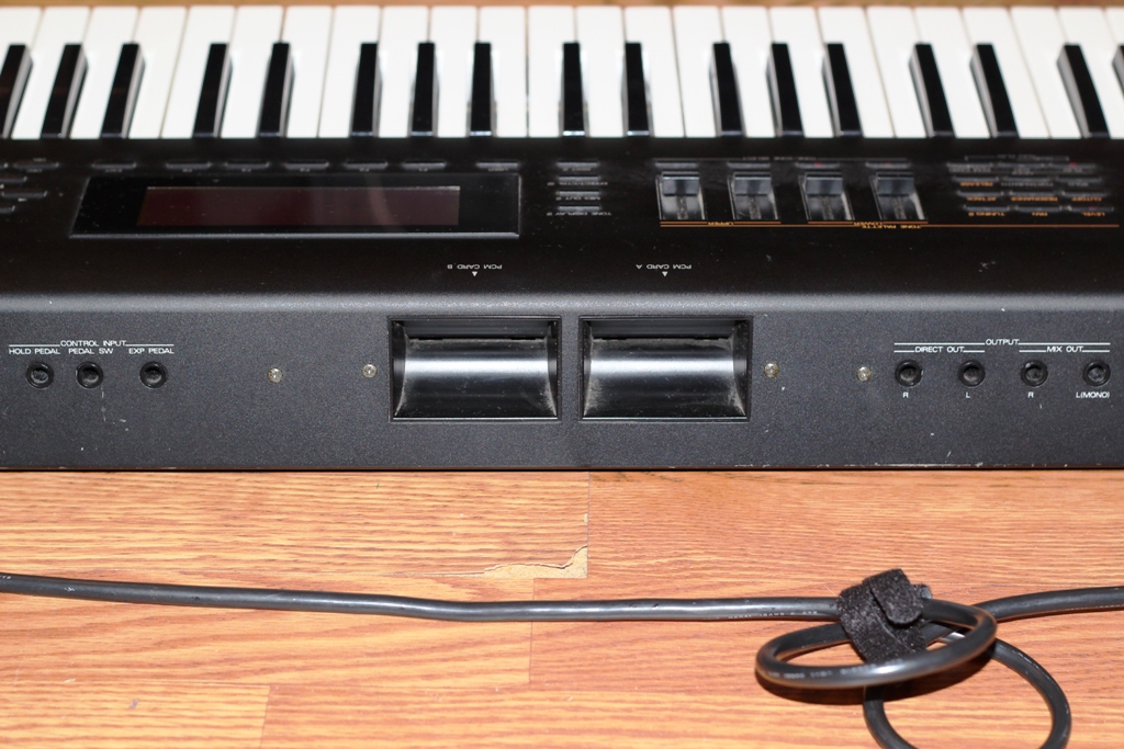 Roland d70 deals super la synthesizer